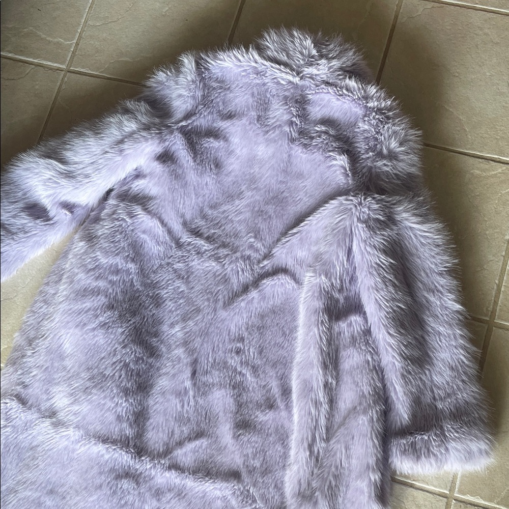 Fashion Nova Lilac Faux Fur Coat - Picture 4 of 4